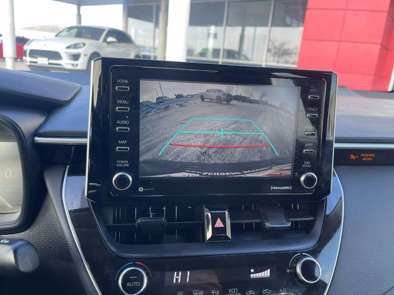 Used 2021 Toyota Corolla LE image 17