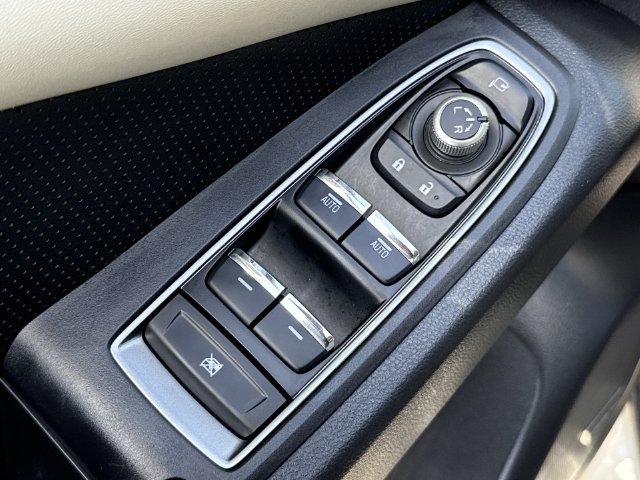 Certified 2025 Subaru Ascent Limited AWD/4WD image 18
