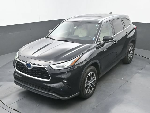 Used 2020 Toyota Highlander XLE FWD image 16