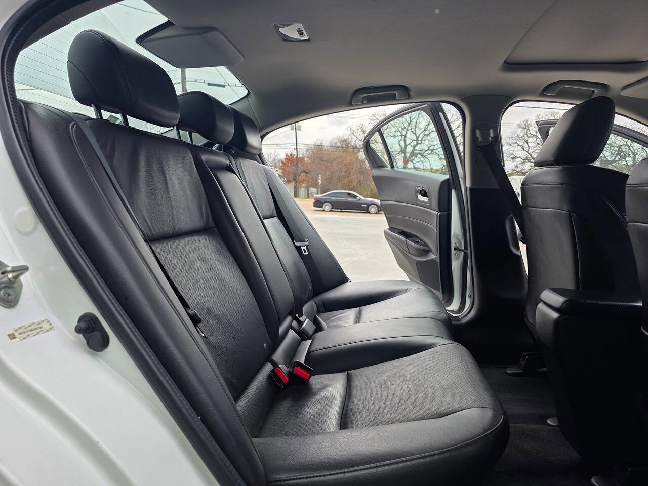 Used 2013 Acura ILX w/ Premium Package image 24