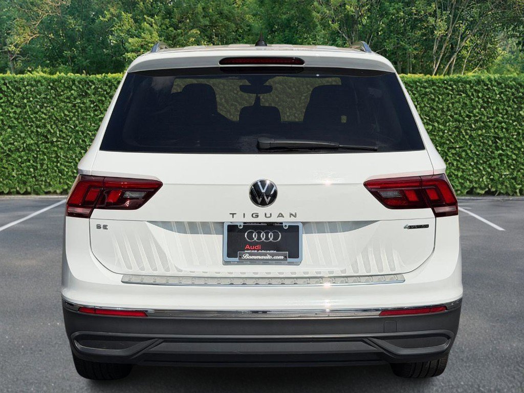 Used 2022 Volkswagen Tiguan SE image 4