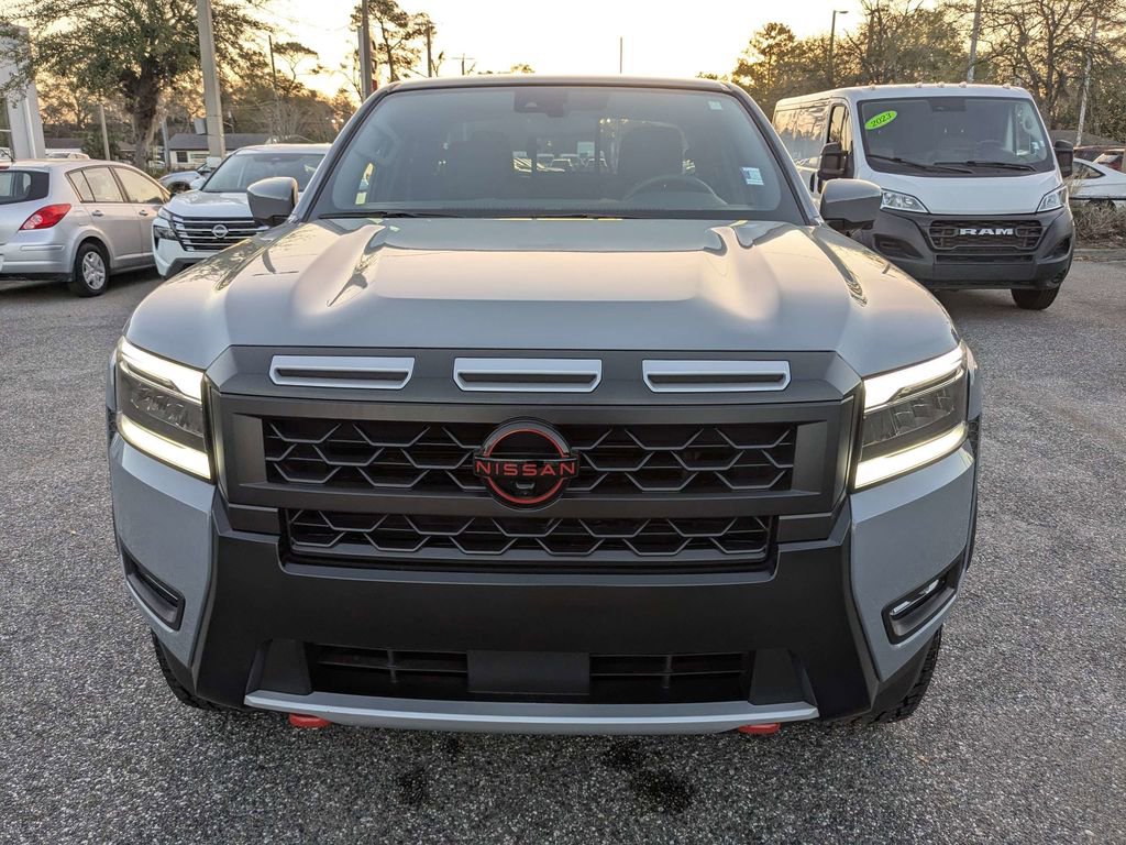 Used 2025 Nissan Frontier Pro-X w/ Pro Convenience Package RWD image 8