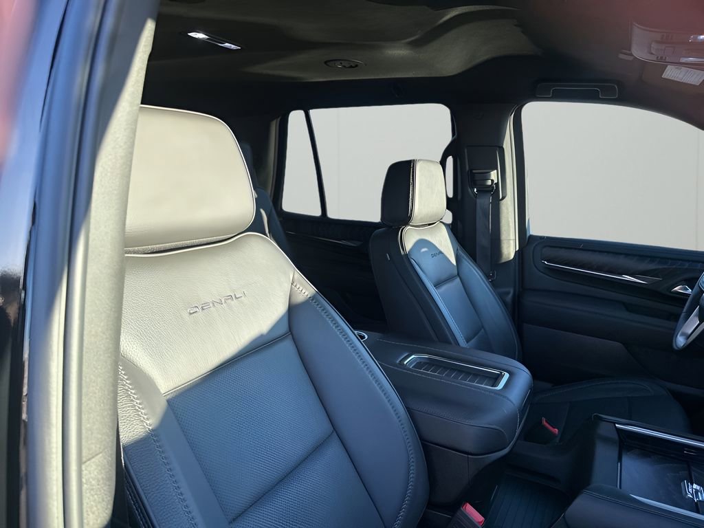 Used 2024 GMC Yukon Denali w/ Max Trailering Package image 14