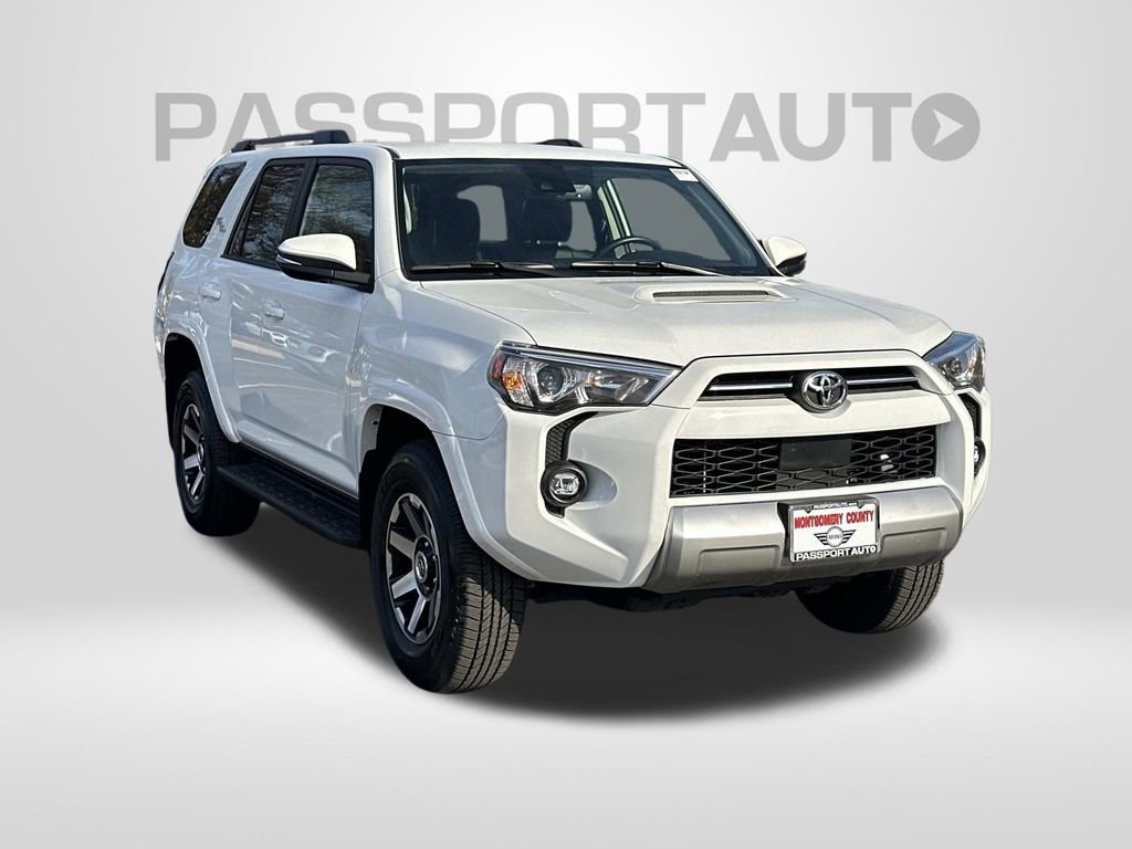 Used 2024 Toyota 4Runner TRD Off-Road Premium image 5
