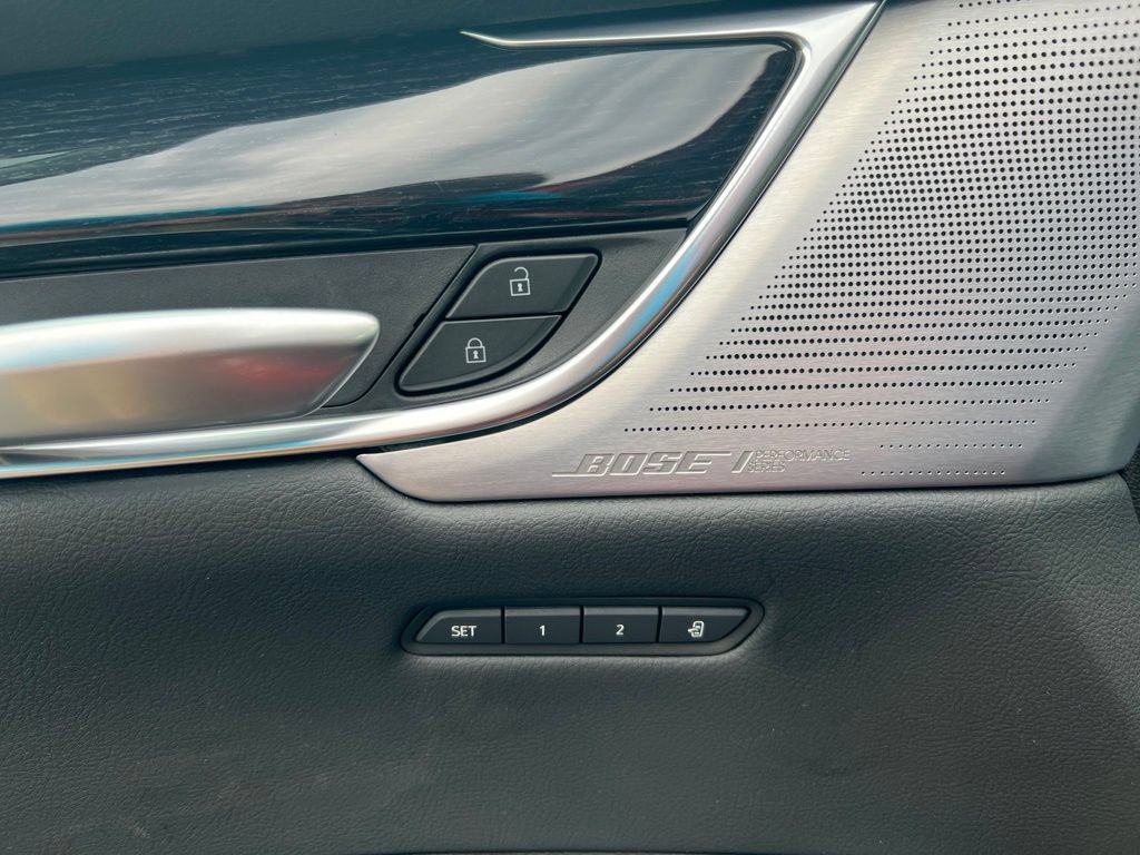 Used 2026 Cadillac XT5 Premium Luxury w/ Driver Assist Package AWD/4WD image 7