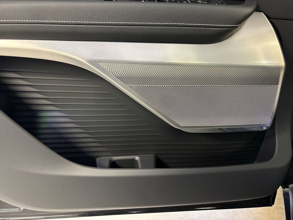 New 2026 Cadillac Vistiq Luxury image 29