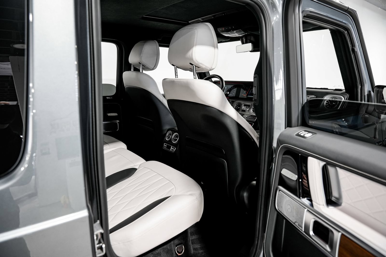Used 2021 Mercedes-Benz G 63 AMG 4MATIC image 36