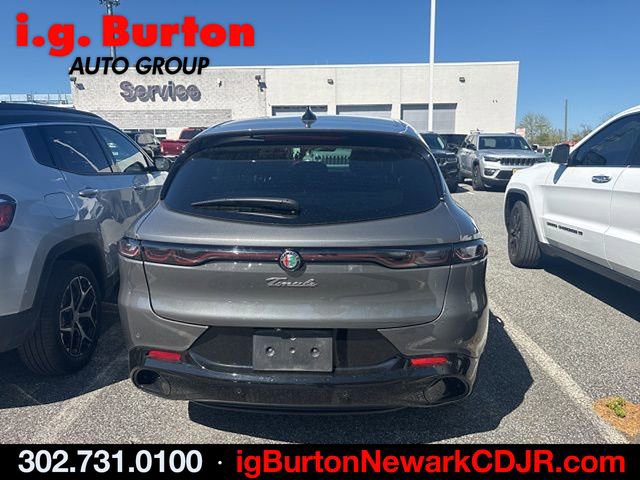 Used 2025 Alfa Romeo Tonale w/ Premium Package image 7