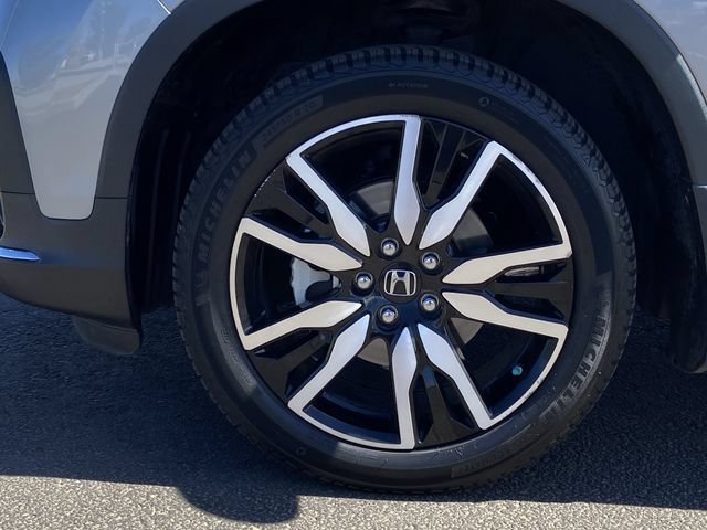 Certified 2019 Honda Pilot Touring image 8
