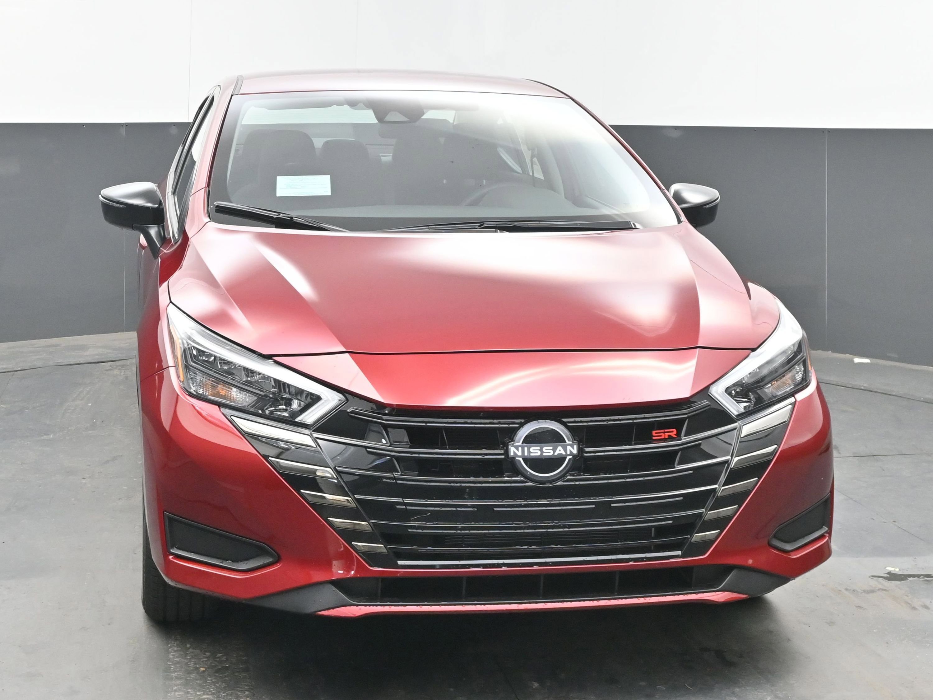 New 2025 Nissan Versa SR w/ Trunk Package image 2