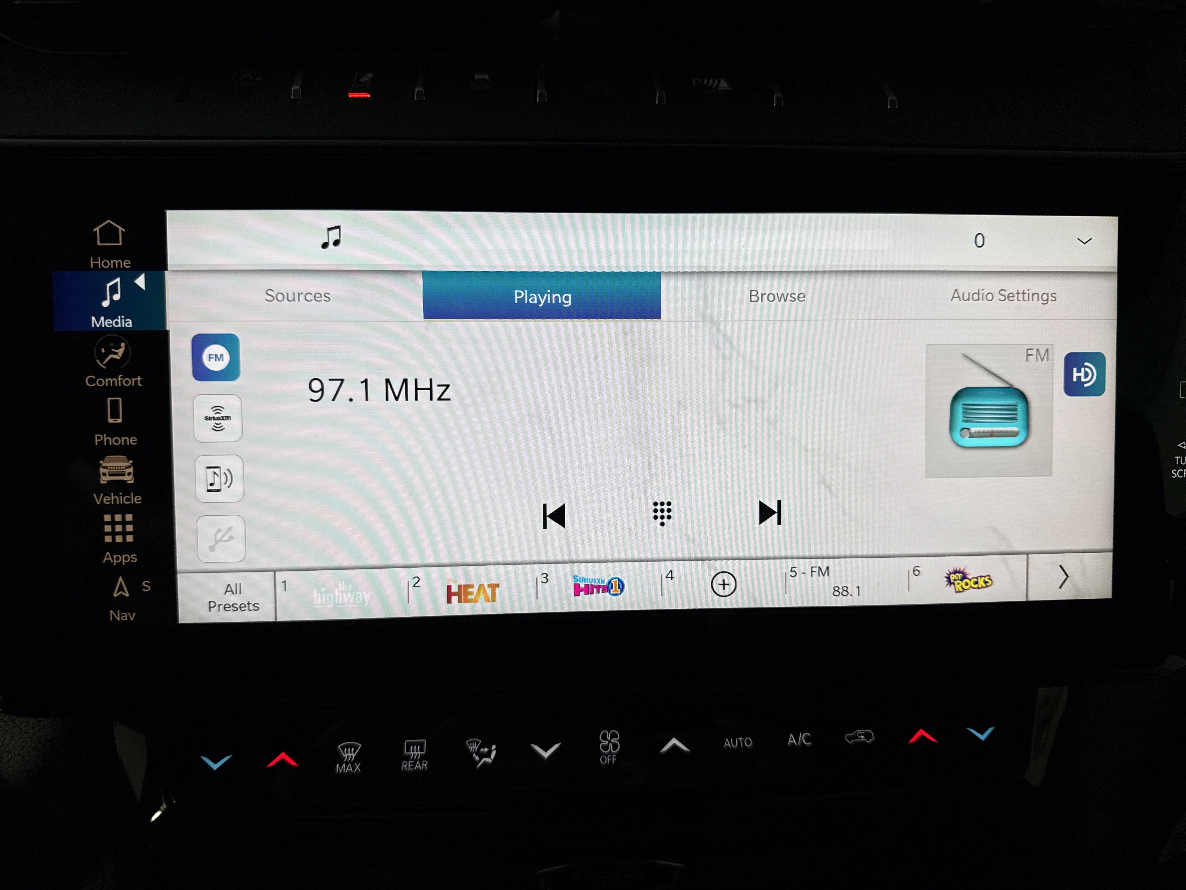 New 2026 Jeep Grand Cherokee Altitude AWD/4WD image 21