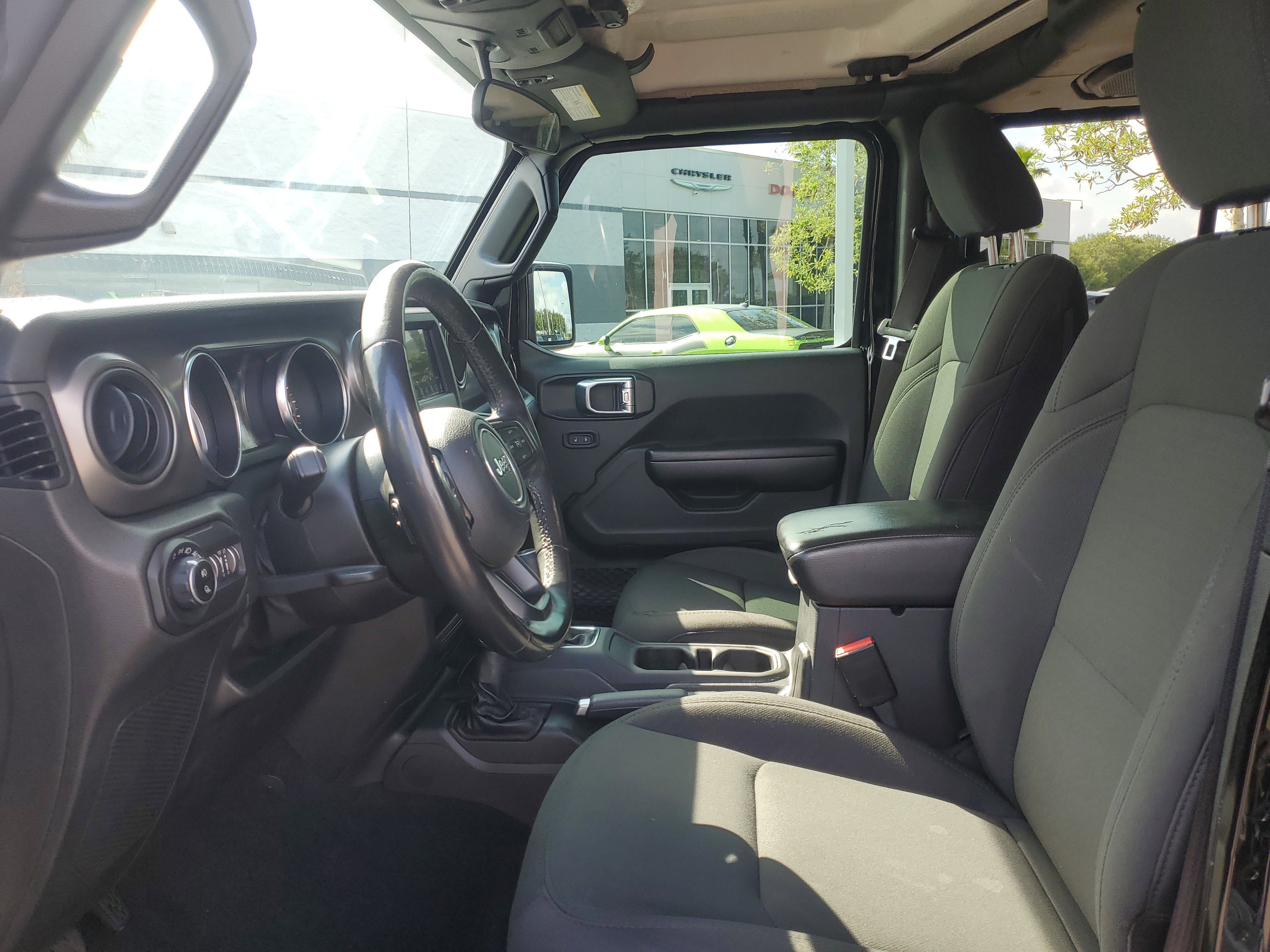 Used 2021 Jeep Gladiator Sport AWD/4WD image 10