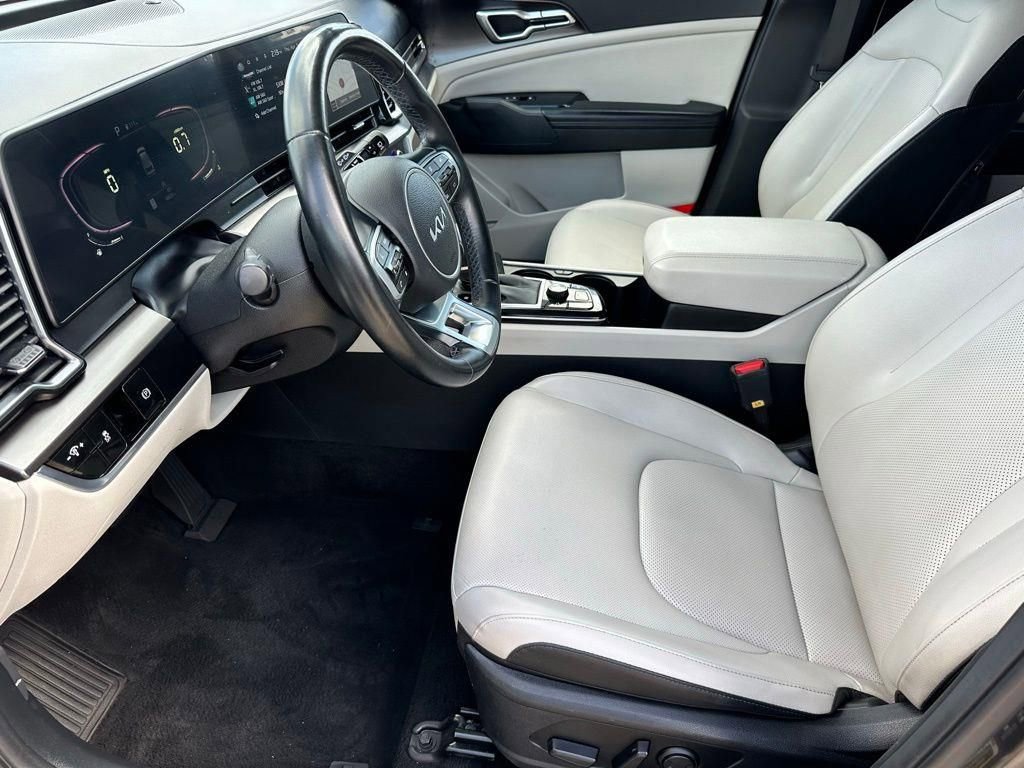 Used 2024 Kia Sportage EX image 6