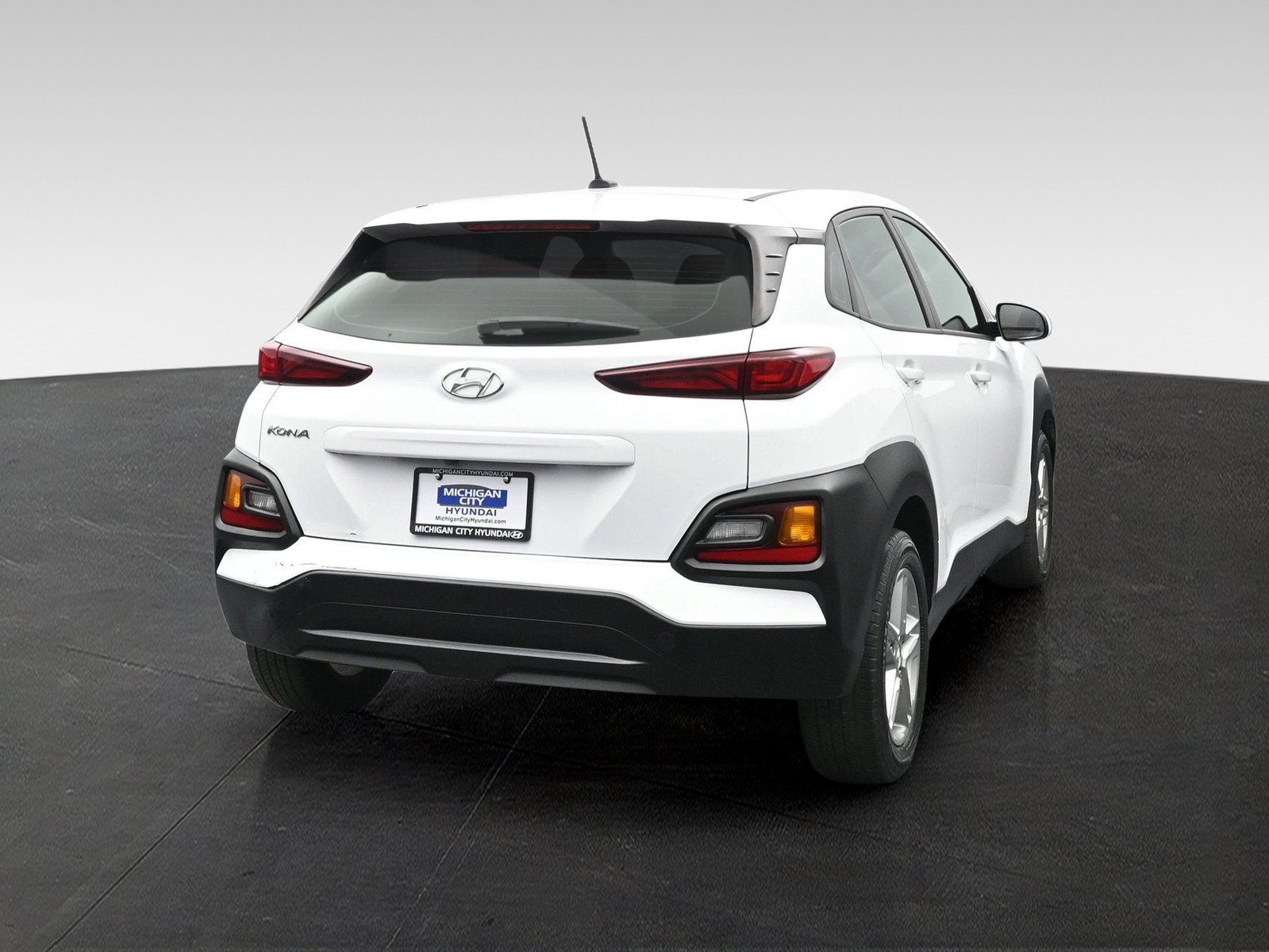 Used 2021 Hyundai Kona SE FWD image 4