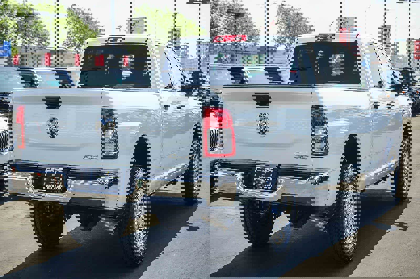 Used 2024 RAM 3500 Tradesman w/ Chrome Appearance Group image 4