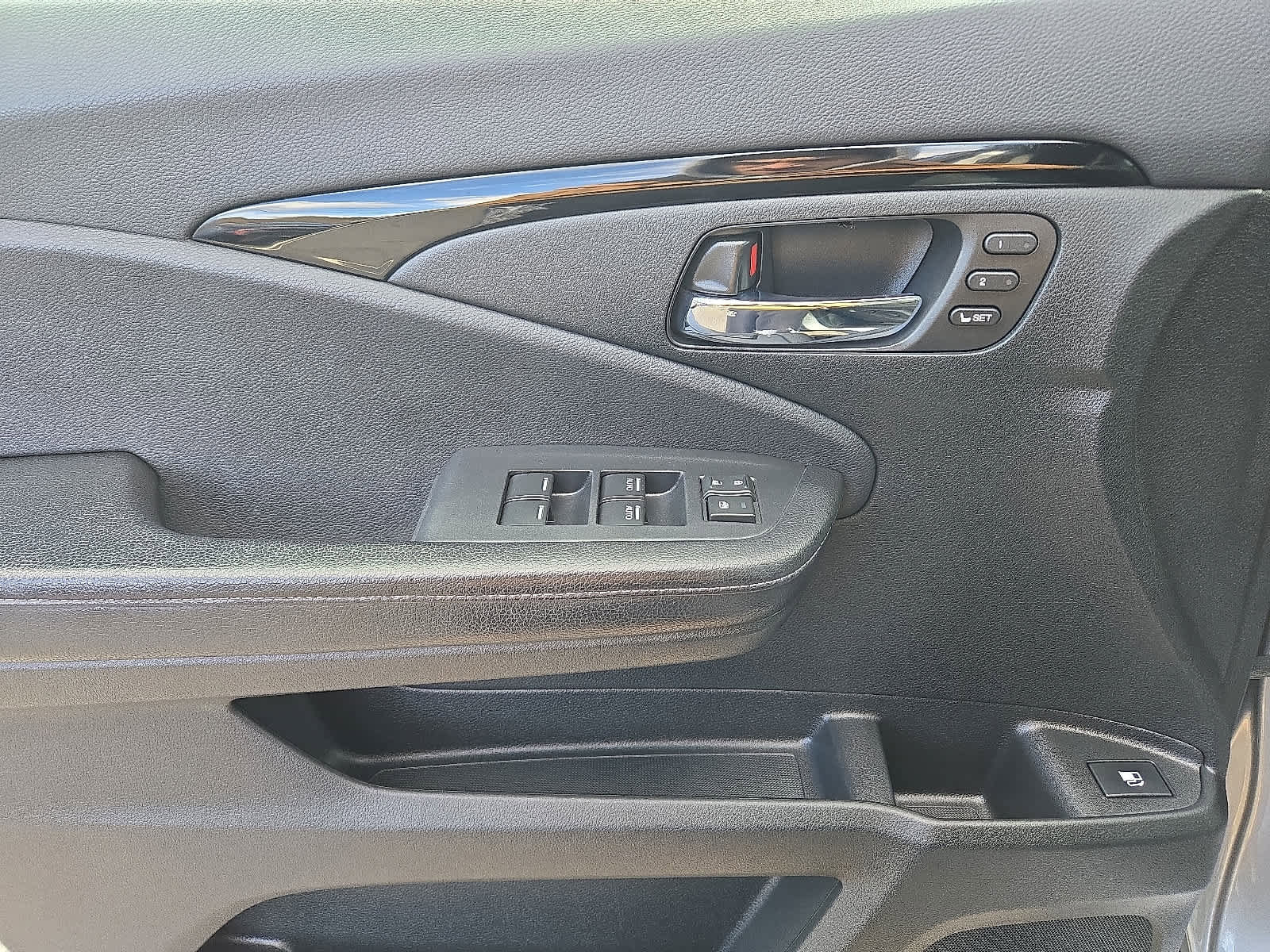 Certified 2017 Honda Ridgeline RTL-E image 14