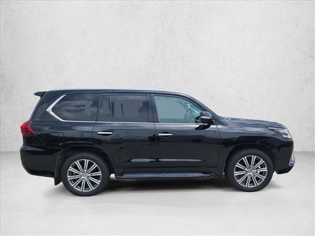 Used 2016 Lexus LX 570 4WD w/ Luxury Package image 4