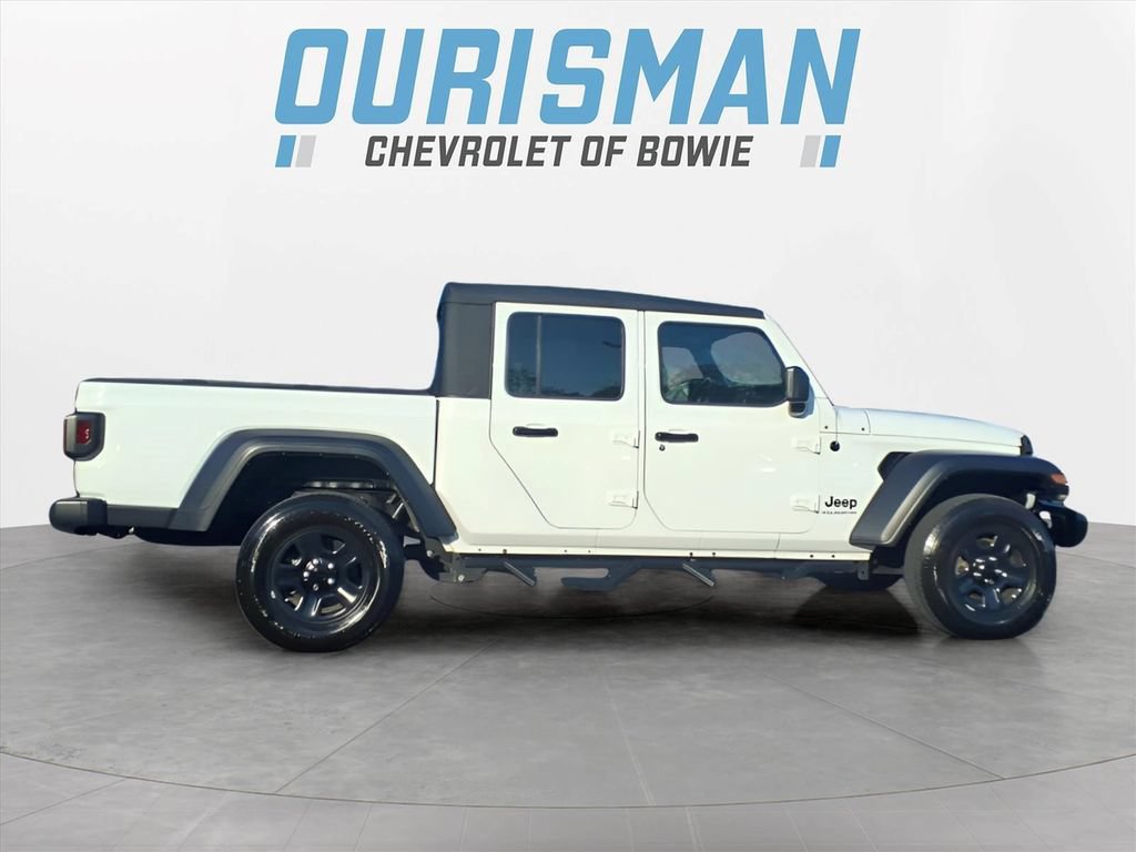Used 2023 Jeep Gladiator Sport AWD/4WD image 2