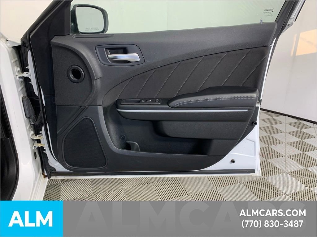Used 2022 Dodge Charger SXT image 37