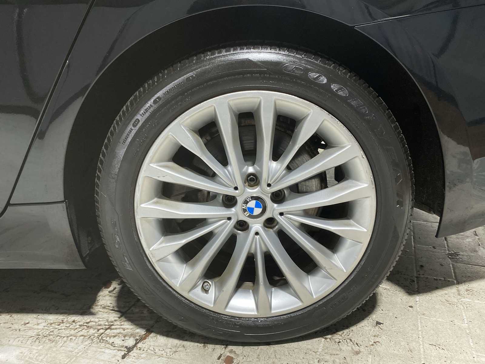 Used 2021 BMW 530i xDrive w/ Convenience Package AWD/4WD image 8