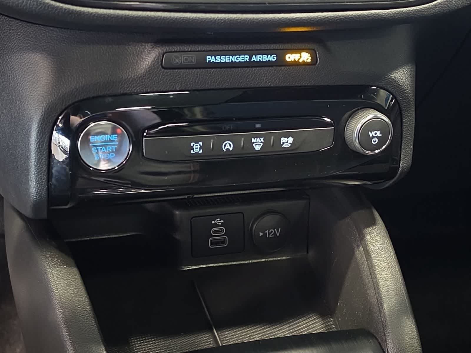 Used 2024 Ford Escape ST-Line w/ Tech Pack #1 AWD/4WD image 28