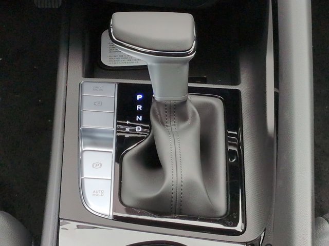 New 2026 Hyundai Elantra Limited FWD image 18
