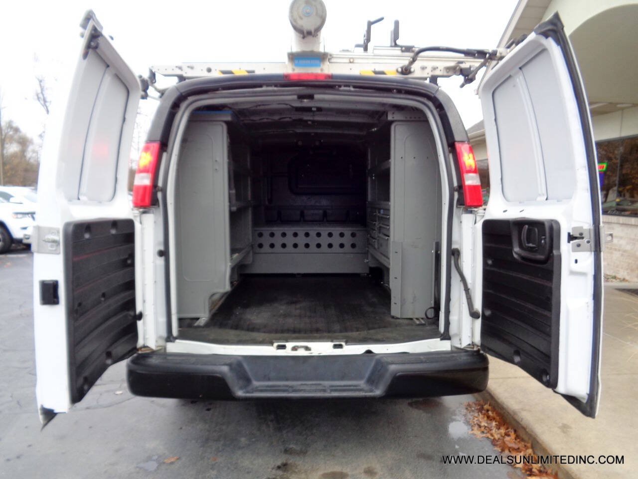 Used 2019 Chevrolet Express 2500 w/ Driver Convenience Package RWD image 22