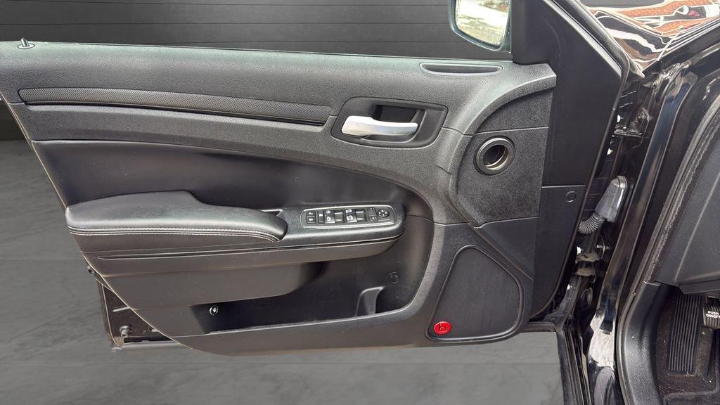 Used 2014 Chrysler 300 S AWD/4WD image 11