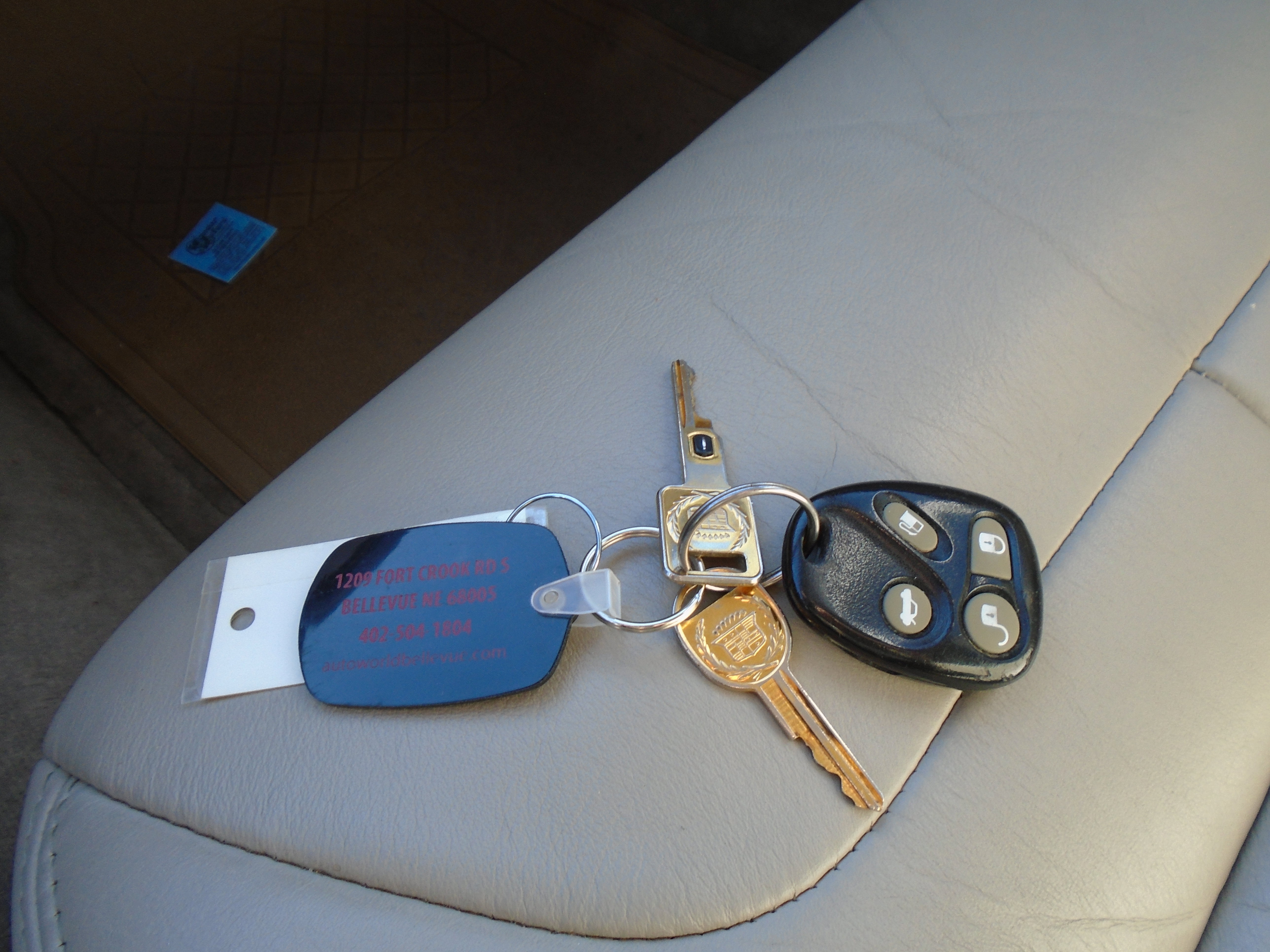 Used 1998 Cadillac De Ville FWD image 28