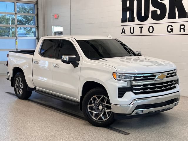 Used 2022 Chevrolet Silverado 1500 LTZ w/ Max Trailering Package AWD/4WD image 1