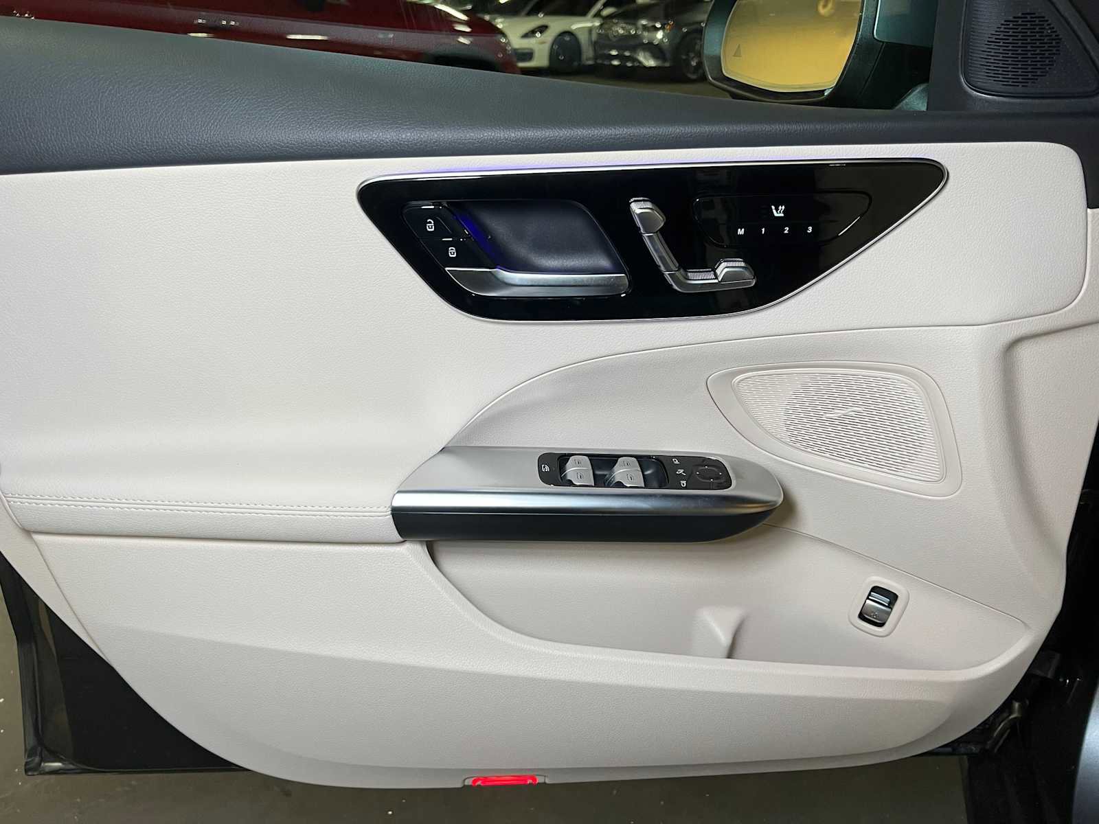 Used 2025 Mercedes-Benz C 300 4MATIC Sedan image 18