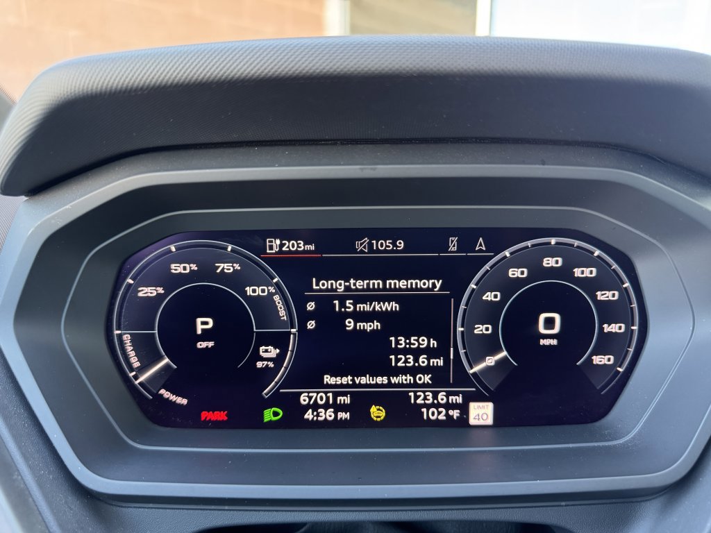 Used 2022 Audi Q4 e-tron Premium Plus w/ Premium Plus image 19