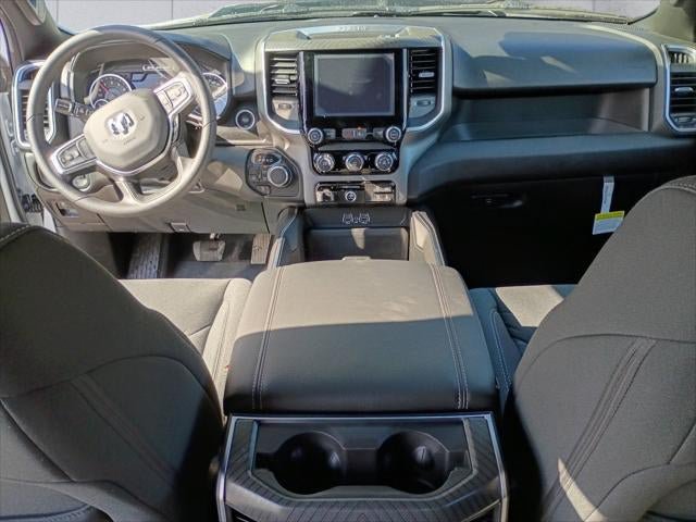 New 2026 RAM 1500 Express AWD/4WD image 27