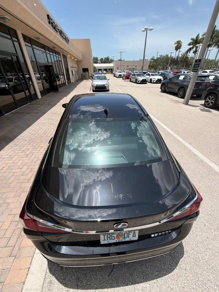 Used 2019 Lexus ES 300h w/ Premium Package FWD image 8