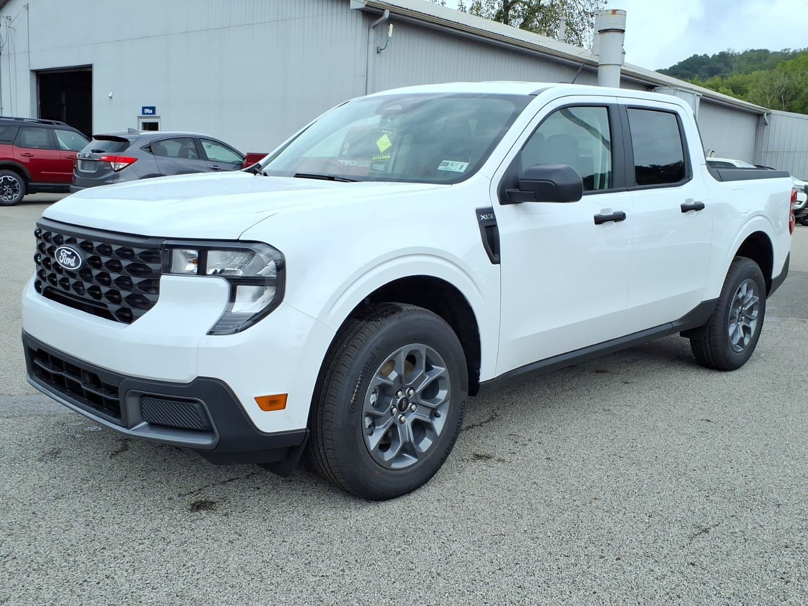 New 2026 Ford Maverick XLT w/ Equipment Group 301A AWD/4WD image 2
