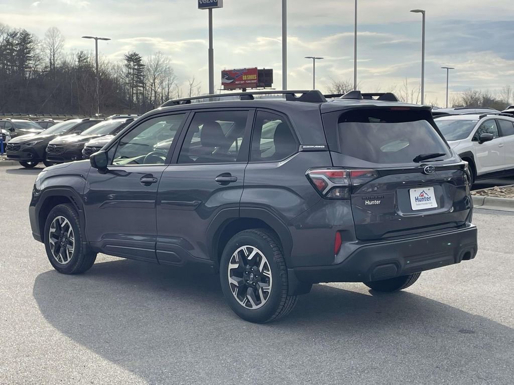 Used 2025 Subaru Forester Premium image 26