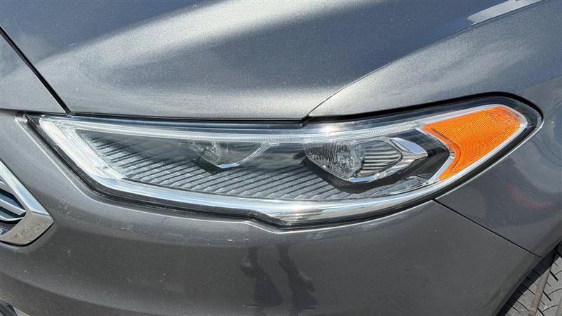 Used 2018 Ford Fusion Titanium AWD/4WD image 12