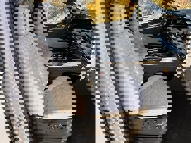 Certified 2026 Cadillac Escalade V w/ LPO, ONYX Package image 29