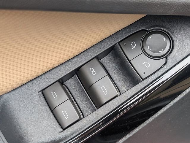 New 2026 Chevrolet Equinox ACTIV image 19