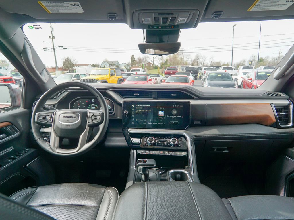 Used 2023 GMC Sierra 1500 Denali w/ Denali Reserve Package AWD/4WD image 13