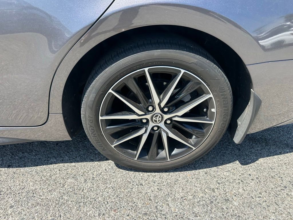 Used 2024 Toyota Camry SE w/ Blackout Package (TMS) FWD image 3
