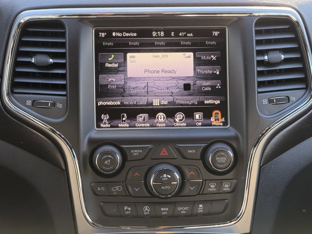 Used 2017 Jeep Grand Cherokee Altitude AWD/4WD image 15