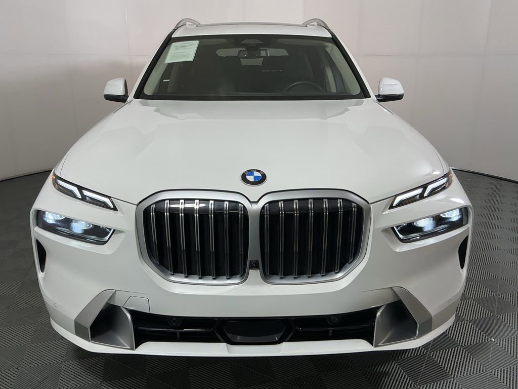Certified 2025 BMW X7 xDrive40i w/ Premium Package image 3