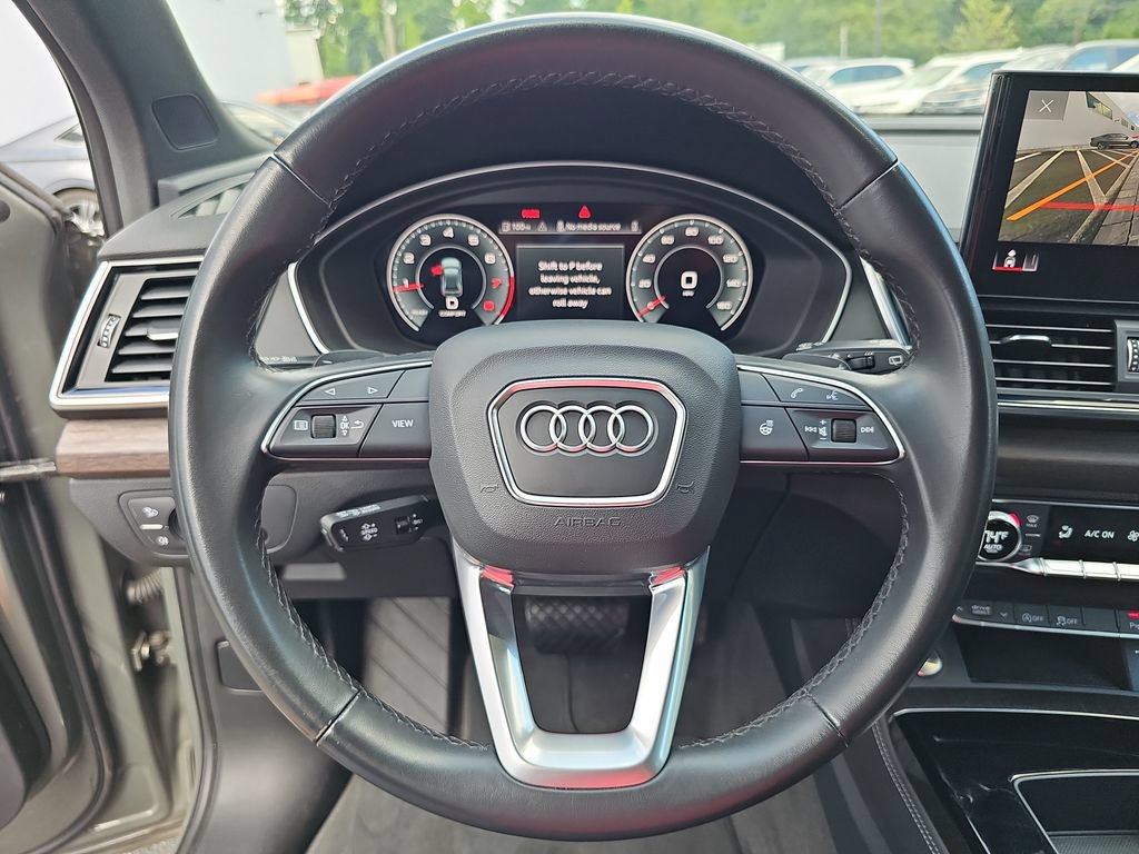 Used 2023 Audi Q5 2.0T Premium Plus w/ Premium Plus Package AWD/4WD image 17