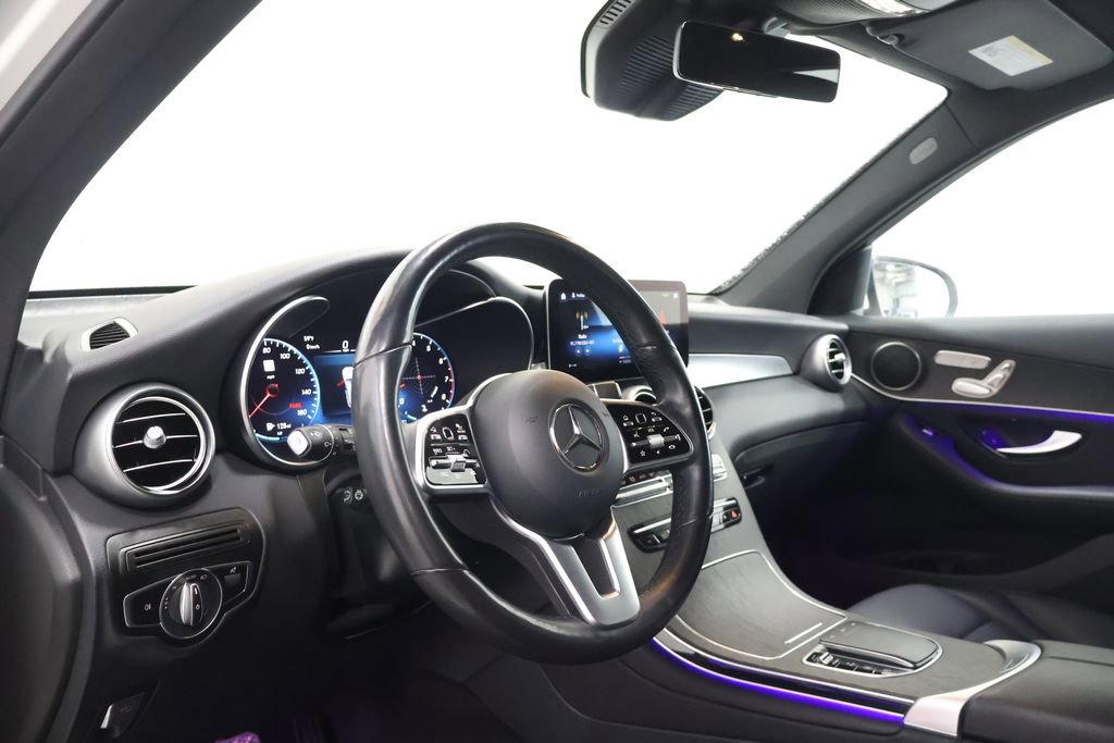 Certified 2022 Mercedes-Benz GLC 300 4MATIC w/ Driver Assistance Package image 15