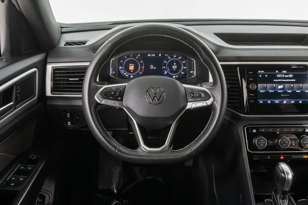 Used 2023 Volkswagen Atlas Cross Sport SE w/ Black Wheel Package AWD/4WD image 14