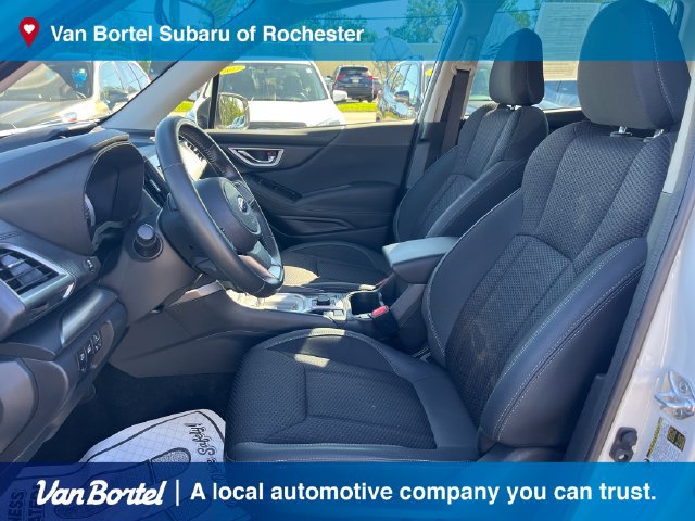 Certified 2023 Subaru Forester Premium AWD/4WD image 13