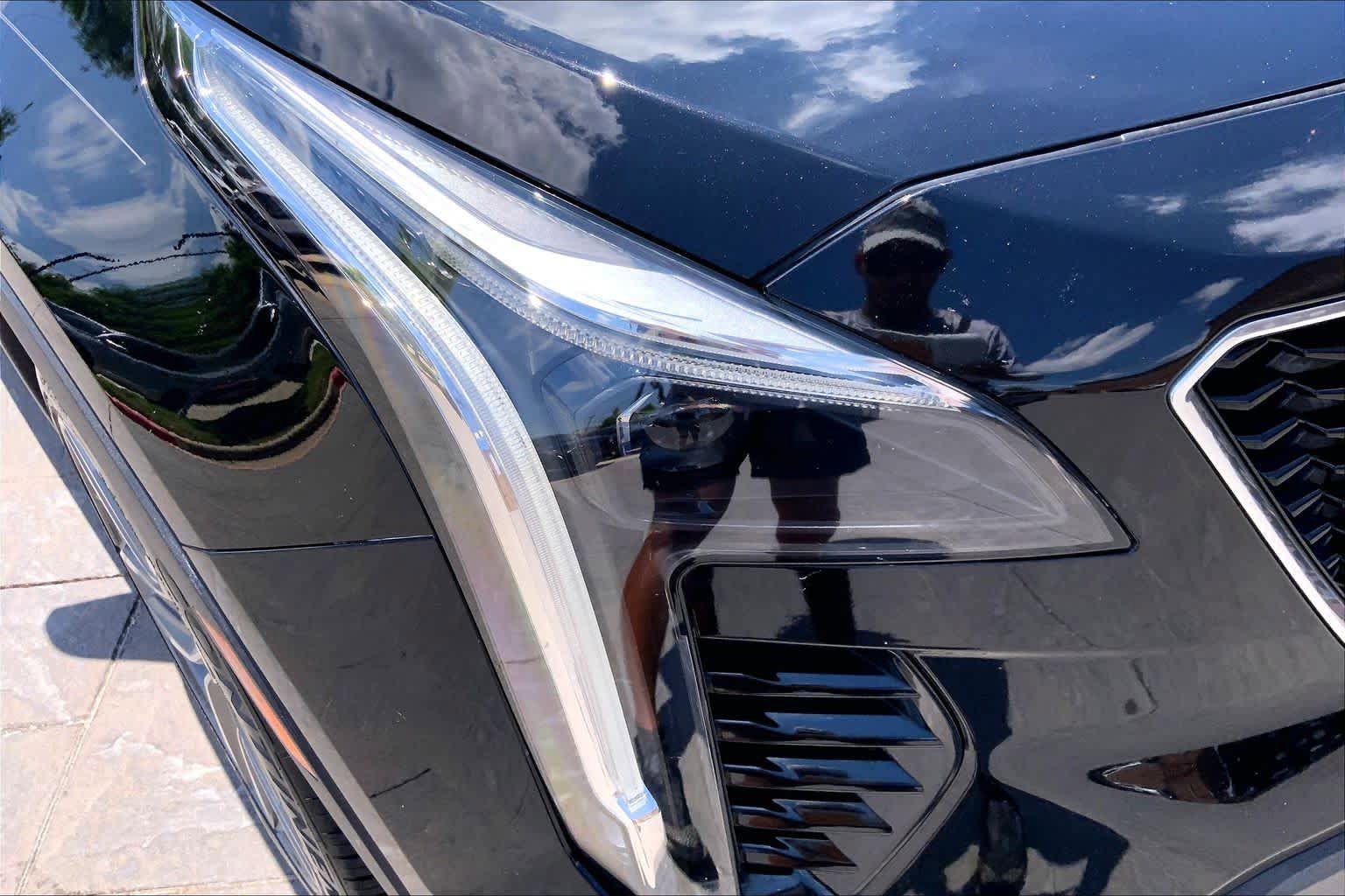 Used 2020 Cadillac XT4 Sport w/ Cold Weather Package FWD image 28