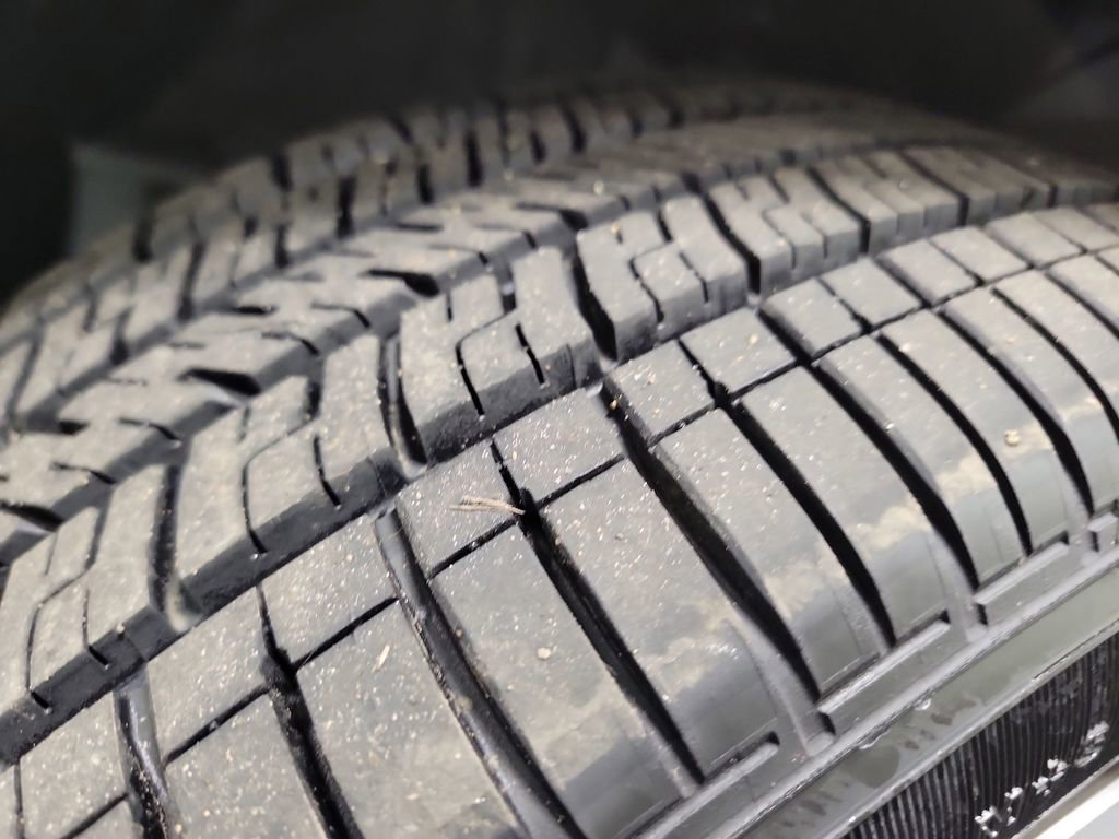 Used 2025 Toyota Corolla LE image 11