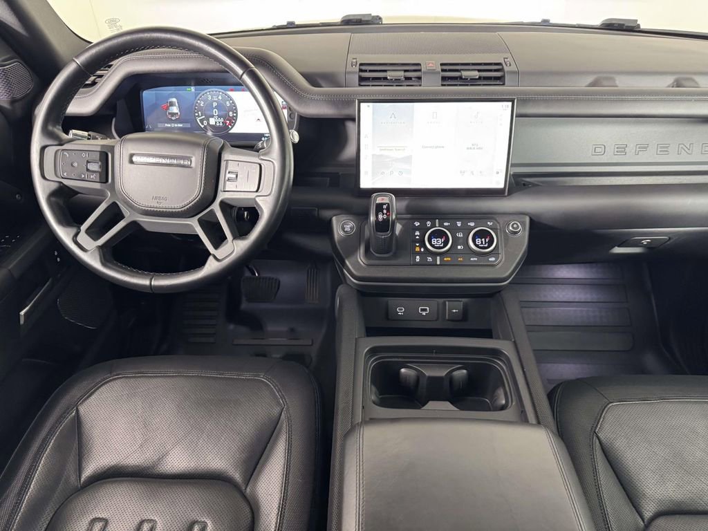 Used 2022 Land Rover Defender 110 X-Dynamic HSE image 5